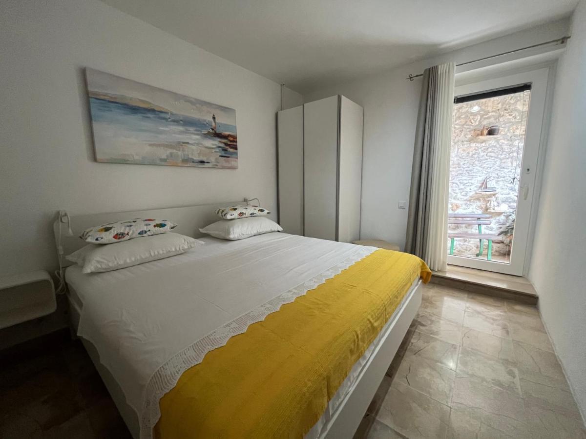 Apartment Get Supetar Ngoại thất bức ảnh